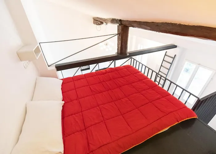 Housmart Pratello 48 شقة