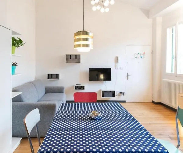 Apartamento Housmart Pratello 48 *